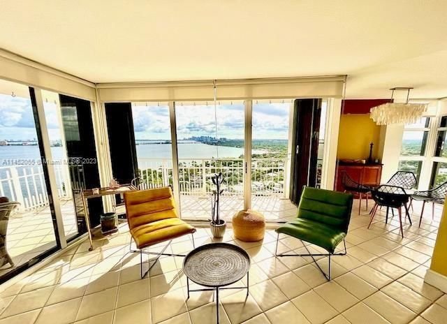 Real estate property located at 4000 Towerside Ter #2212, Miami-Dade County, THE TOWERS OF QUAYSIDE CO, Miami, FL