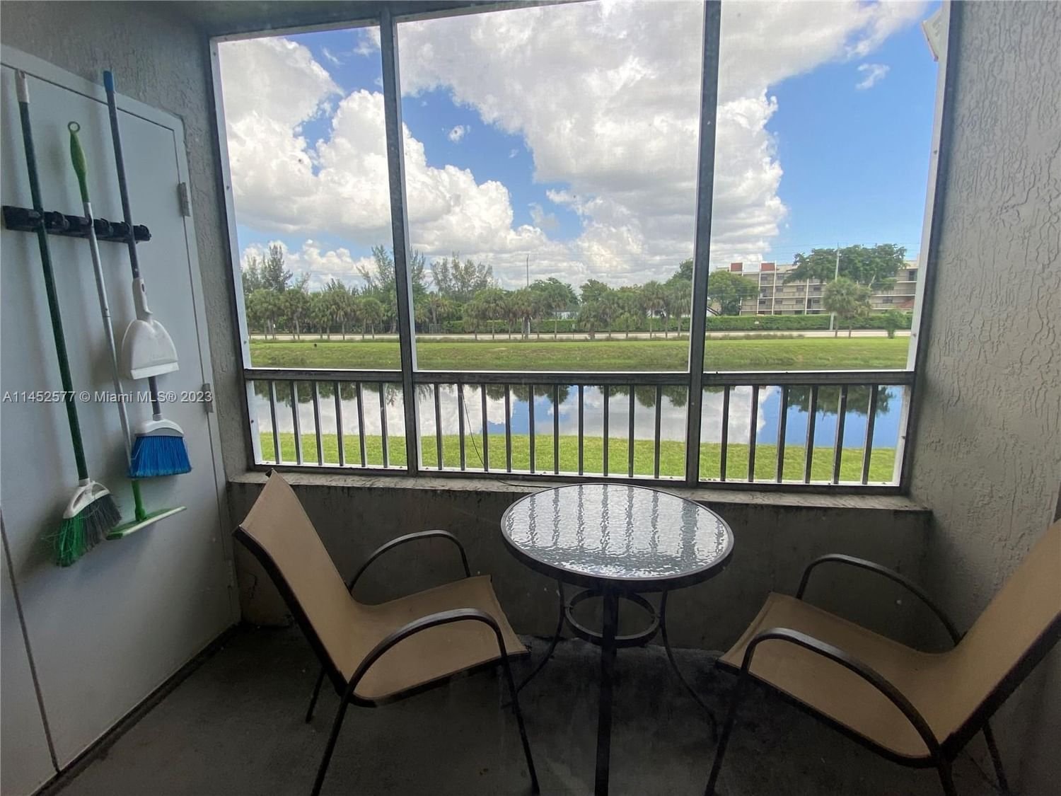 Real estate property located at 2861 Oakland Forest Dr #206, Broward County, Oakland Park, FL