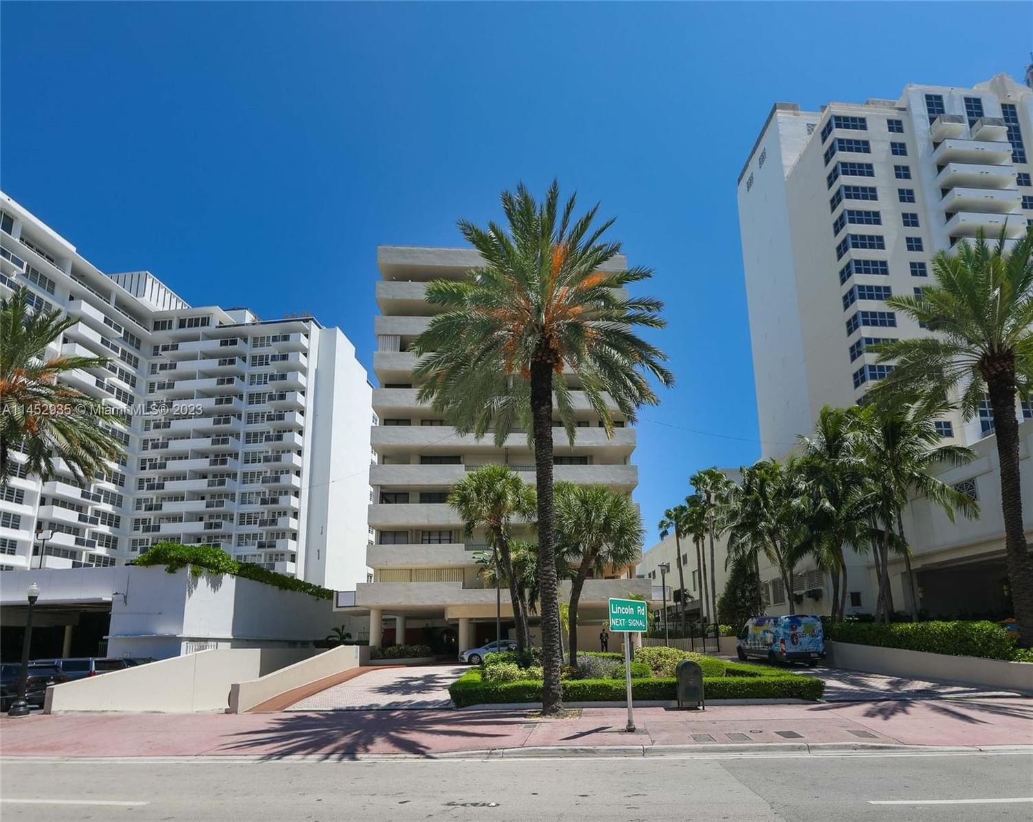 Real estate property located at 1621 Collins Ave #708, Miami-Dade County, Miami Beach, FL