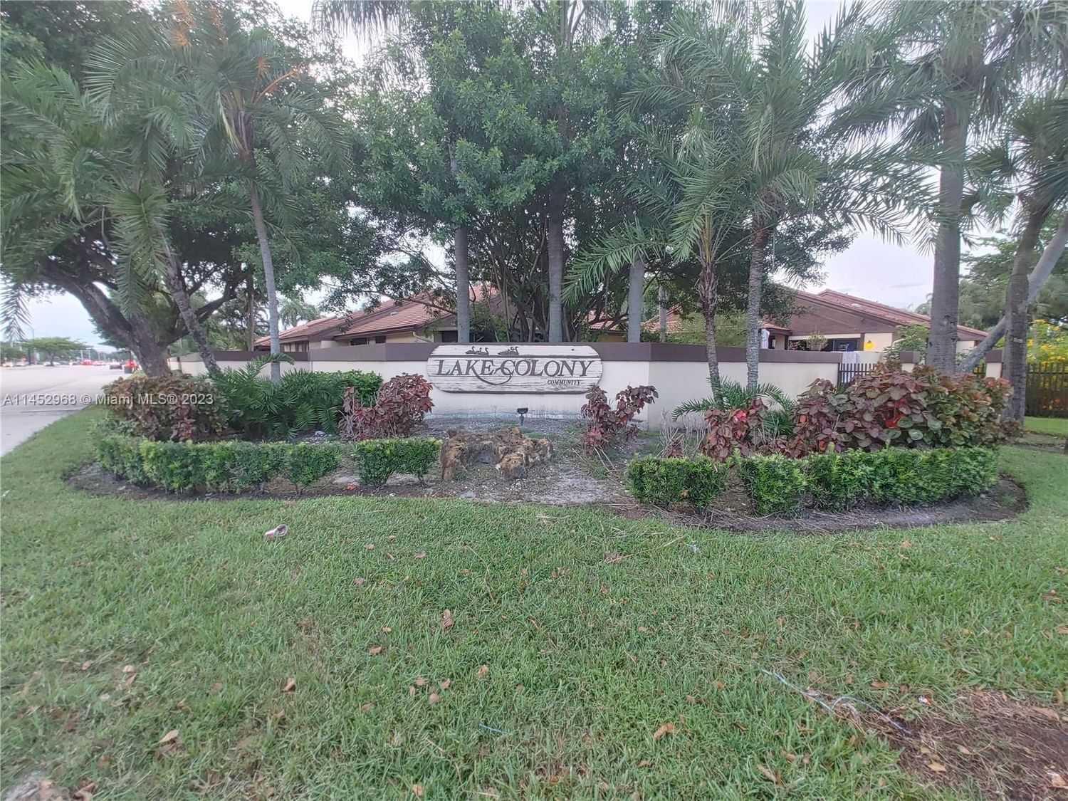 Real estate property located at , Broward County, BROOKWOOD GARDENS, Tamarac, FL