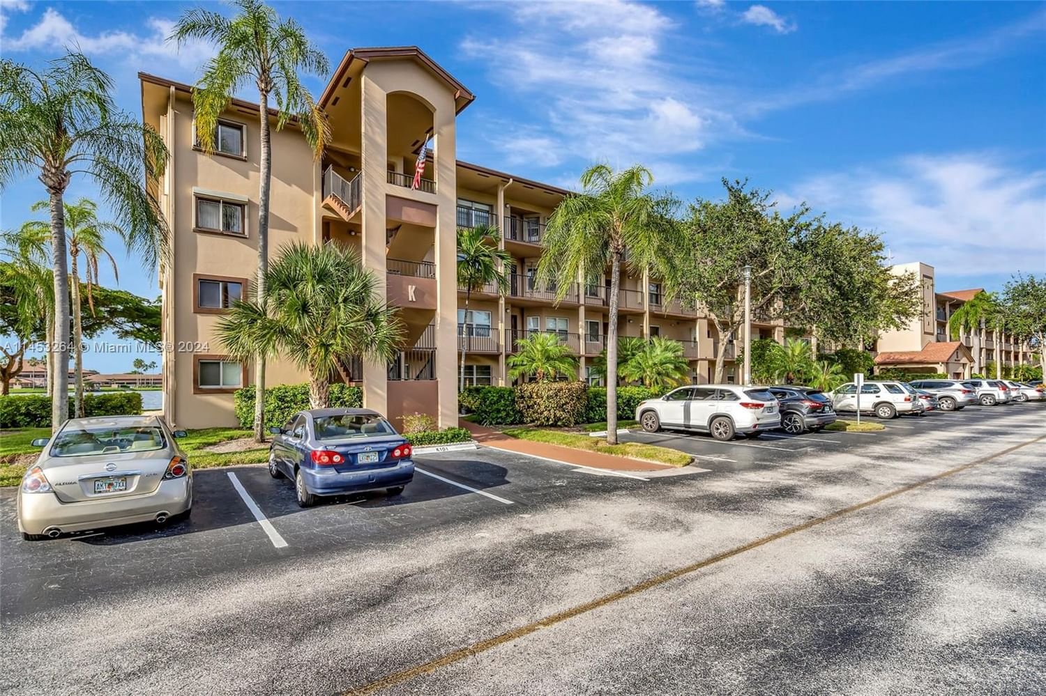 Real estate property located at 13255 16th Ct #201K, Broward County, IVANHOE EAST AT CENTURY V, Pembroke Pines, FL