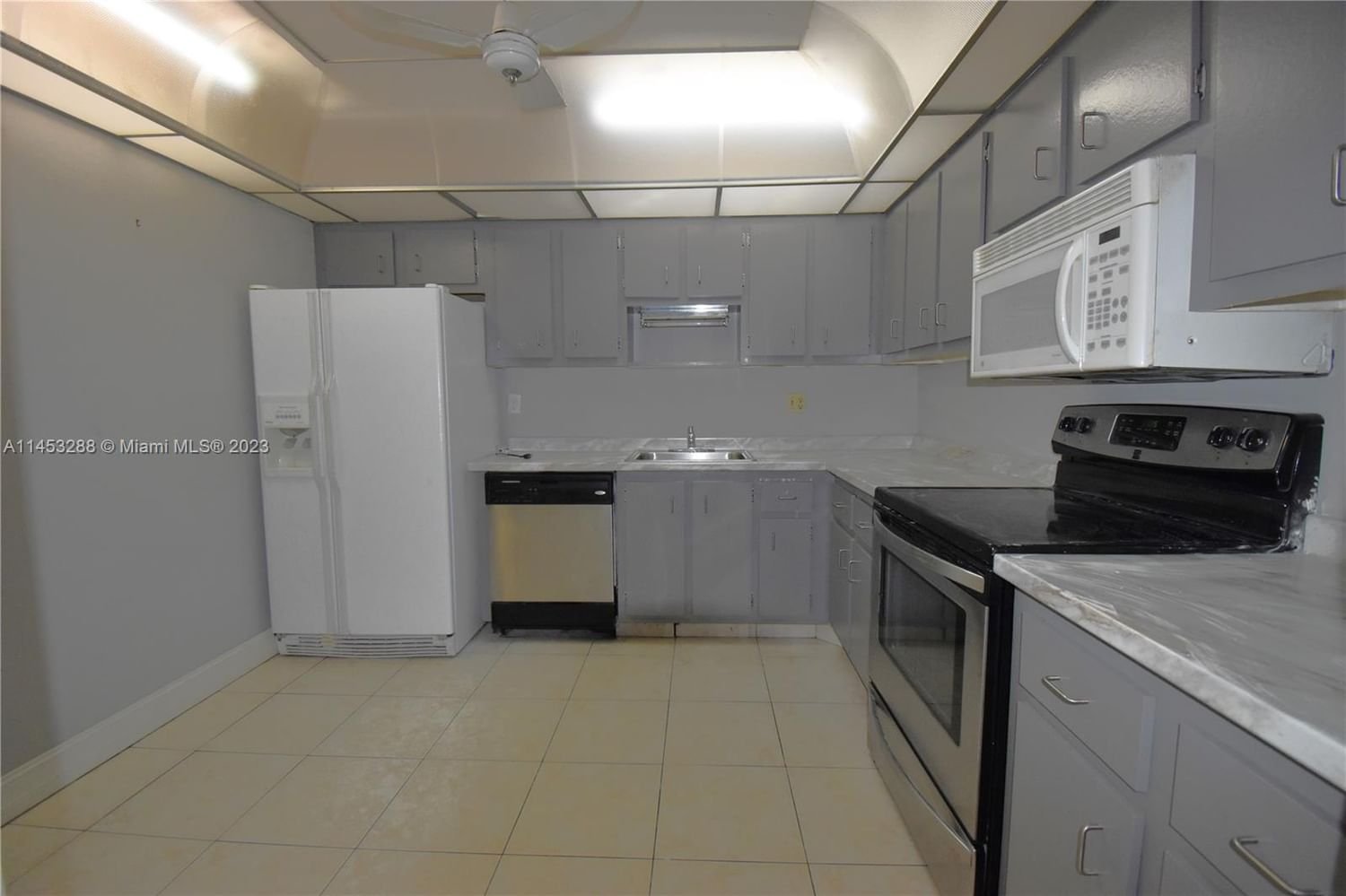 Real estate property located at 4158 Inverrary Dr #208, Broward County, Lauderhill, FL