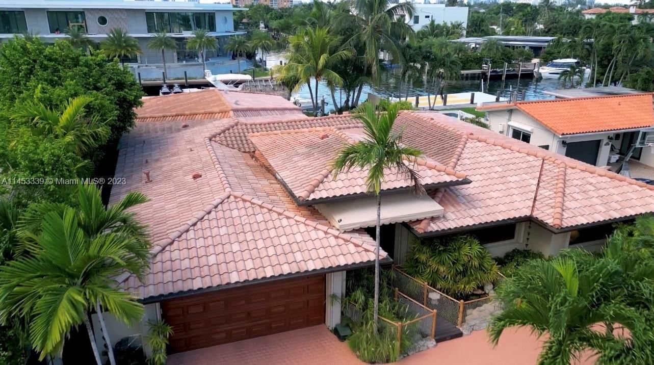 Real estate property located at 2341 Bayview Ln, Miami-Dade County, North Miami, FL