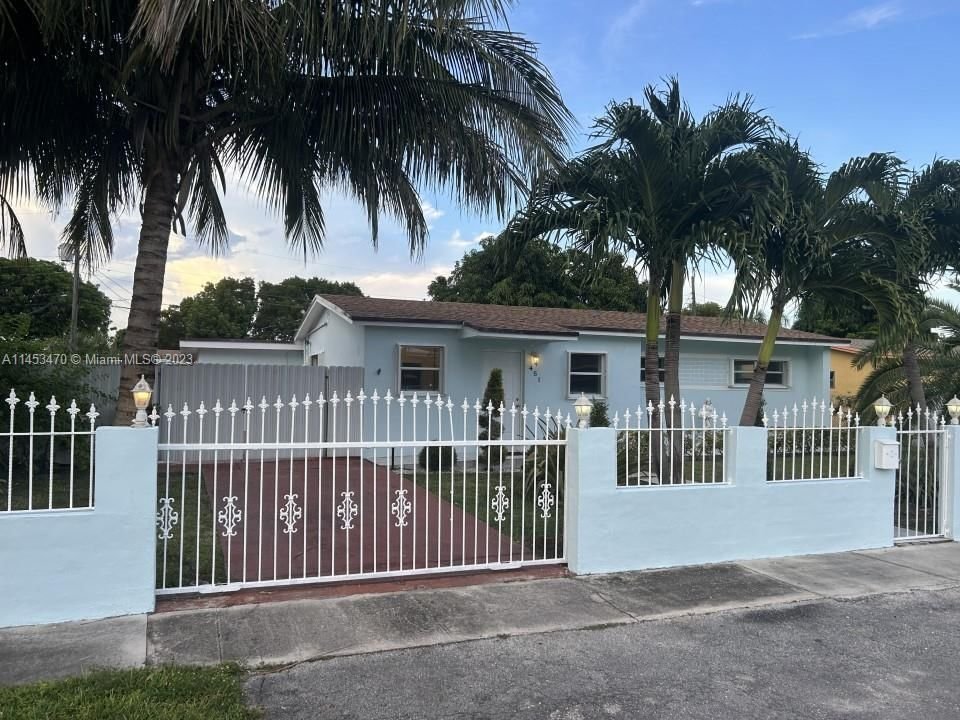 Real estate property located at 451 32nd Pl, Miami-Dade County, Hialeah, FL