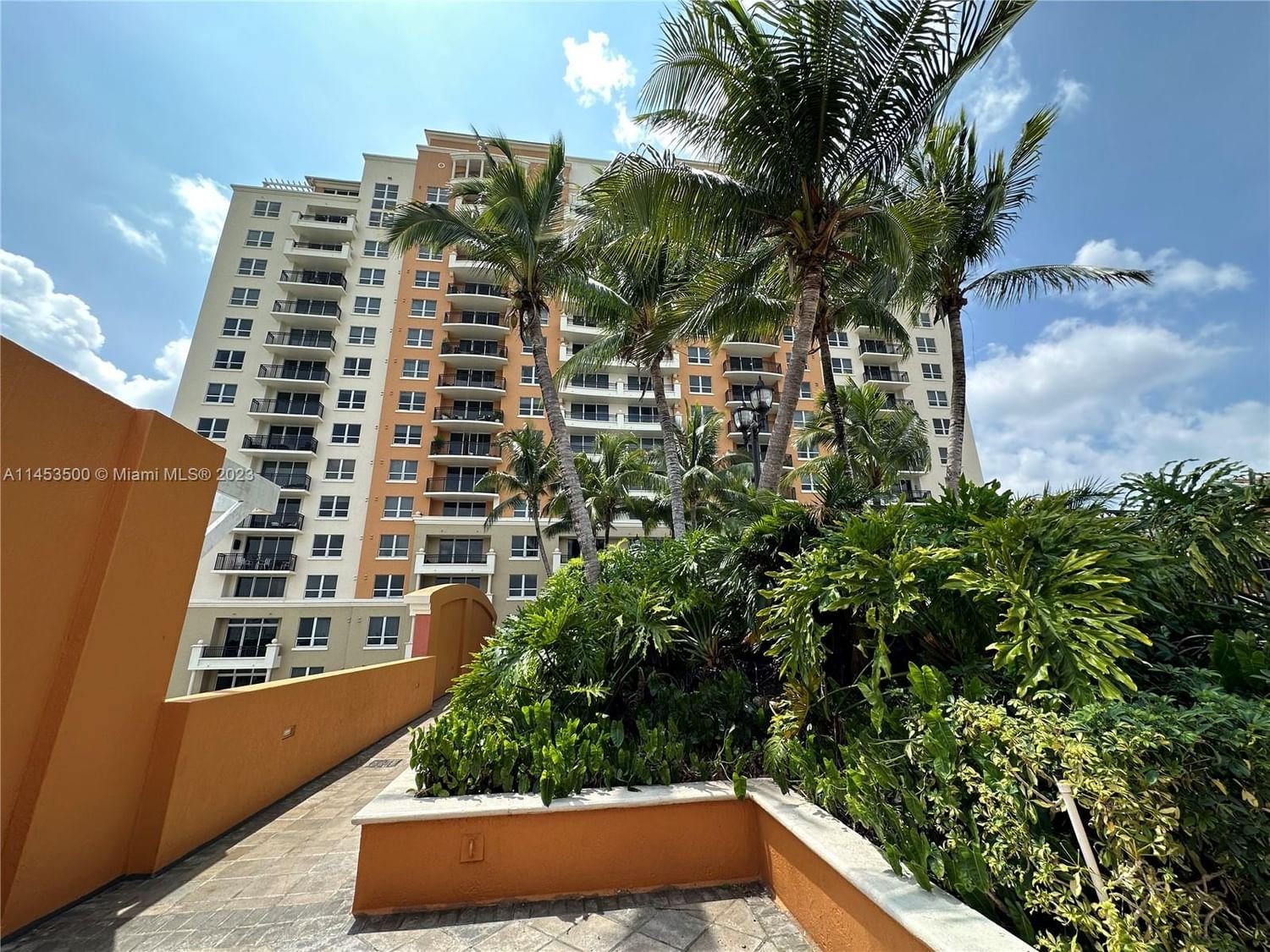 Real estate property located at 3232 Coral Way #804, Miami-Dade County, Miami, FL