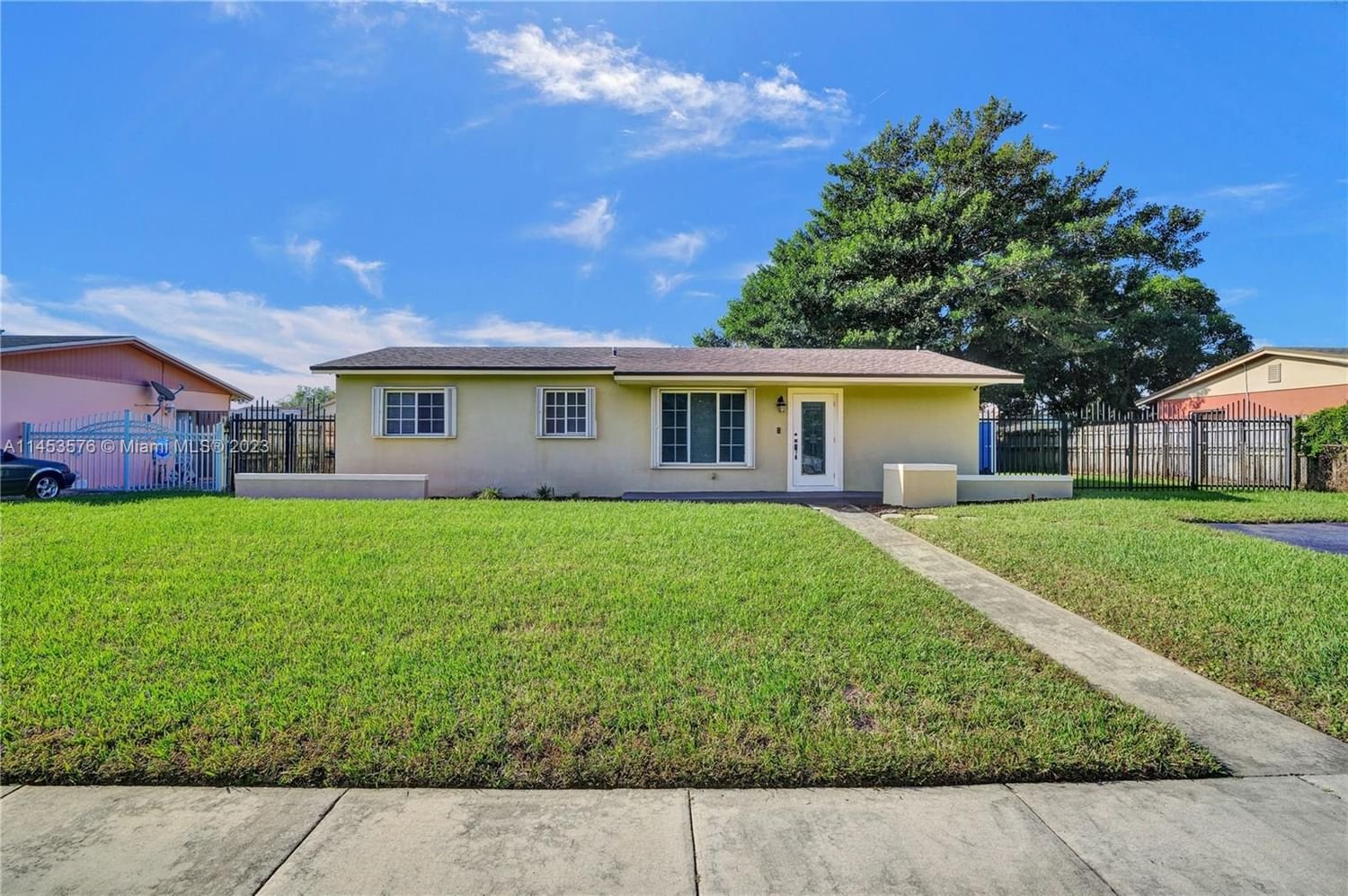 Real estate property located at 3510 197th St, Miami-Dade County, Miami Gardens, FL