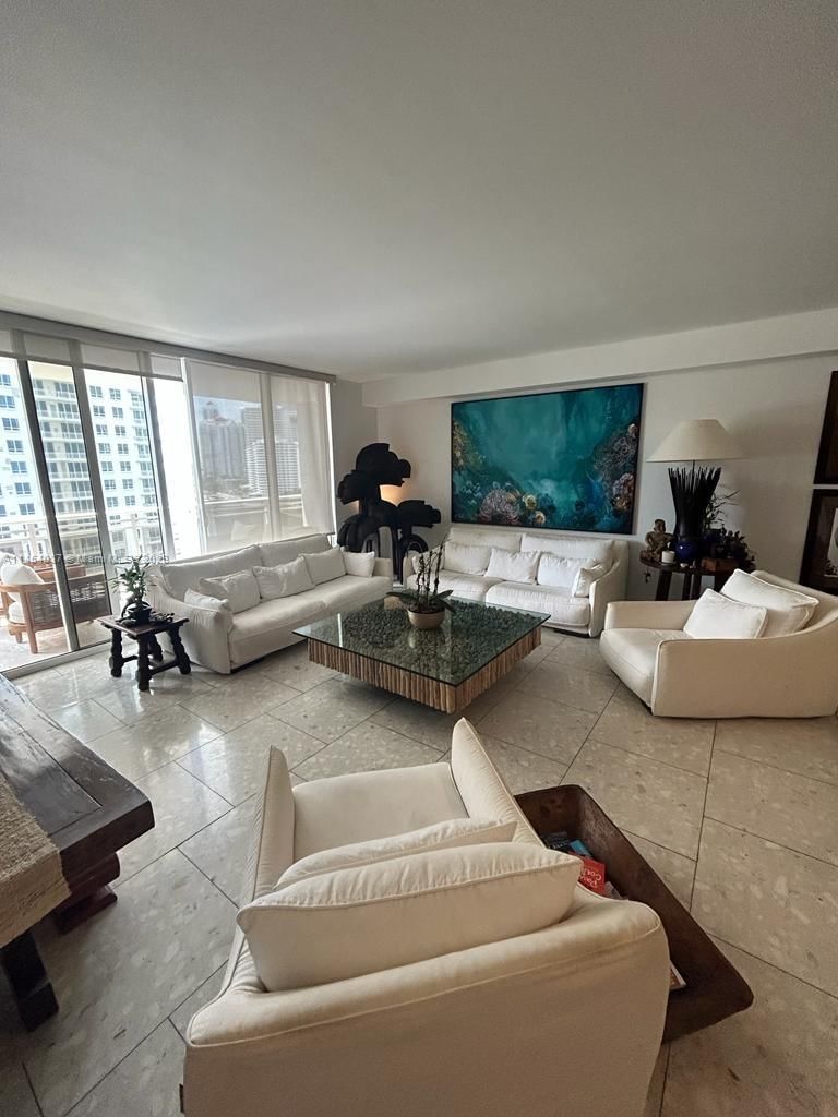 Real estate property located at 901 Brickell Key Blvd #1102, Miami-Dade County, Miami, FL