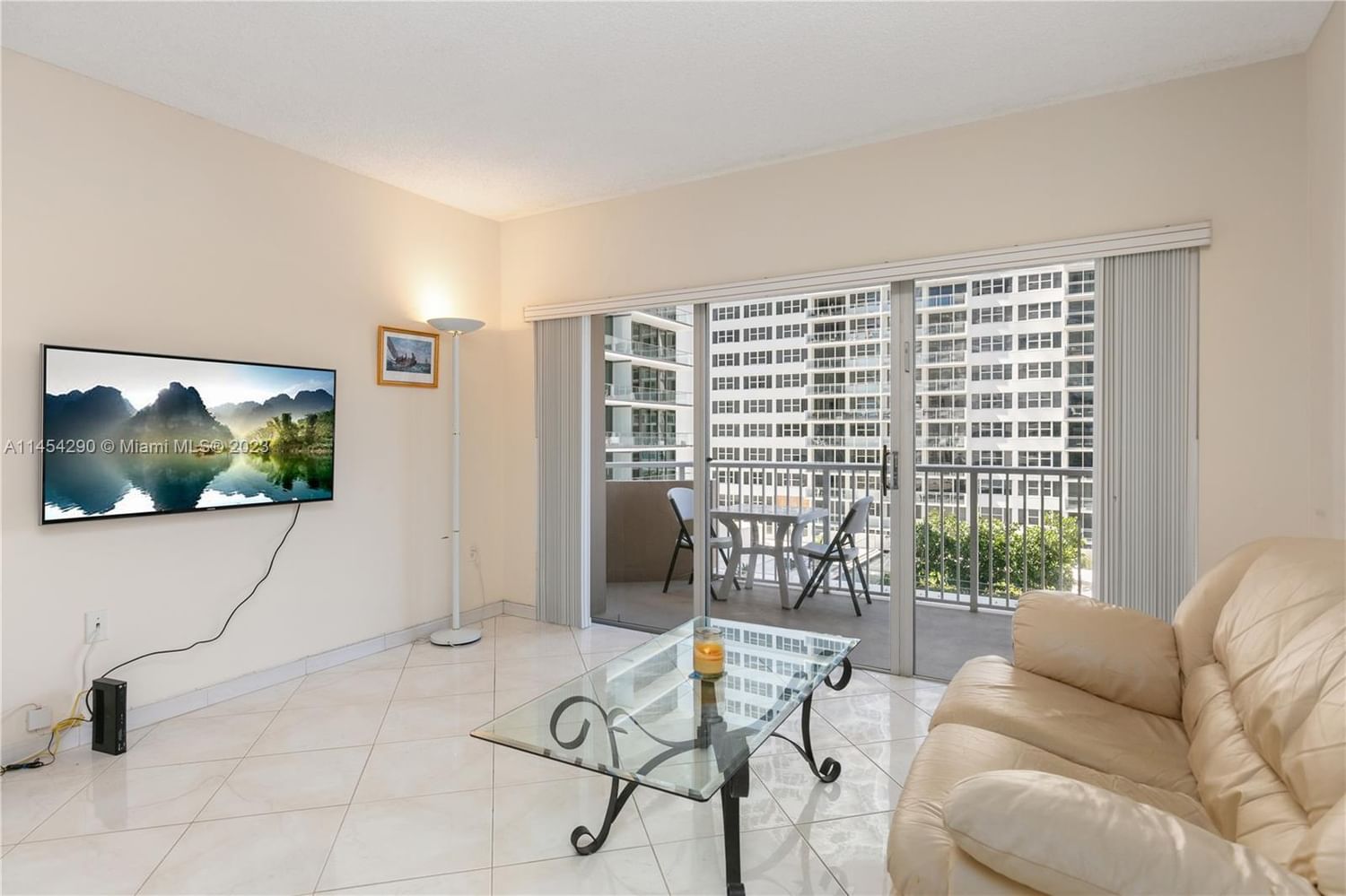 Real estate property located at 1980 Ocean Dr #6C, Broward, HEMISPHERES CONDO, Hallandale Beach, FL