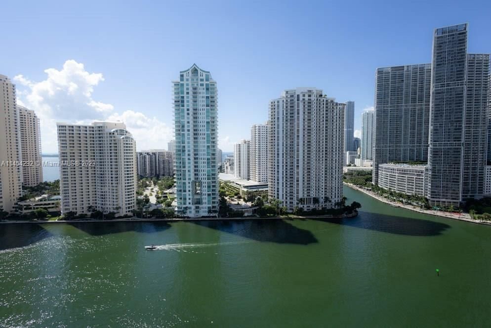 Real estate property located at 325 Biscayne Blvd #2319, Miami-Dade County, Miami, FL