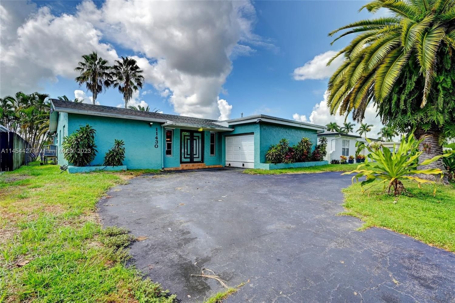 Real estate property located at 11430 42nd St, Broward County, Sunrise, FL