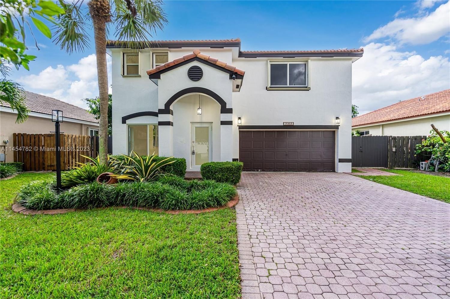 Real estate property located at 16456 76th St, Miami-Dade County, Miami, FL