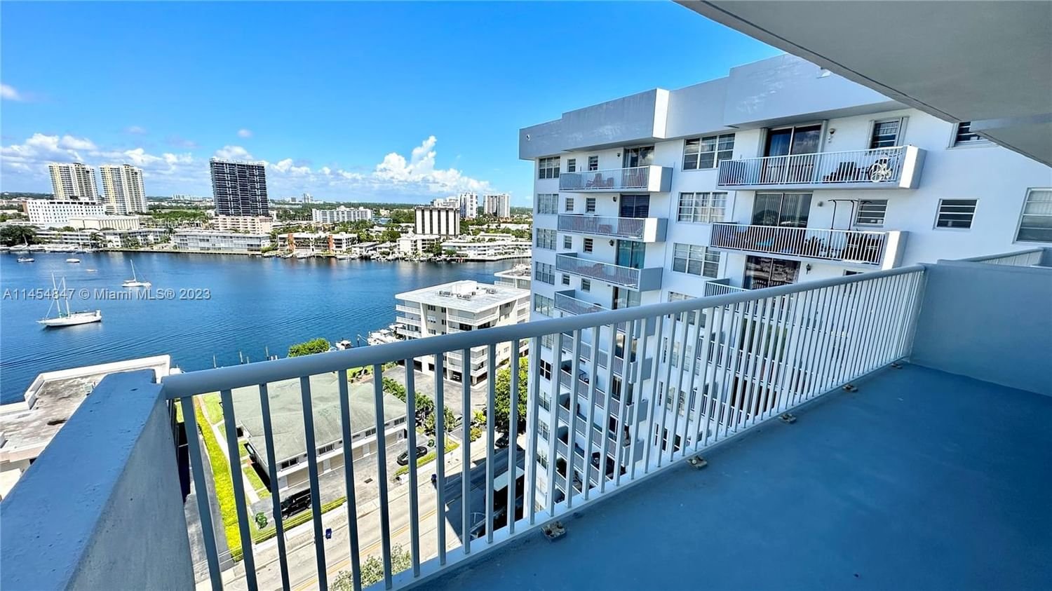 Real estate property located at 137 GOLDEN ISLES DR #1510, Broward County, GOLDEN SURF TOWERS CONDO, Hallandale Beach, FL
