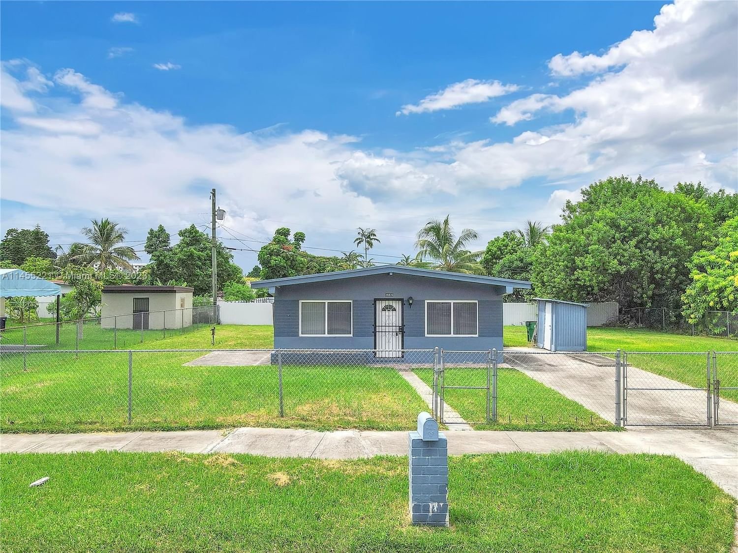 Real estate property located at 26820 144th Ave, Miami-Dade County, Homestead, FL
