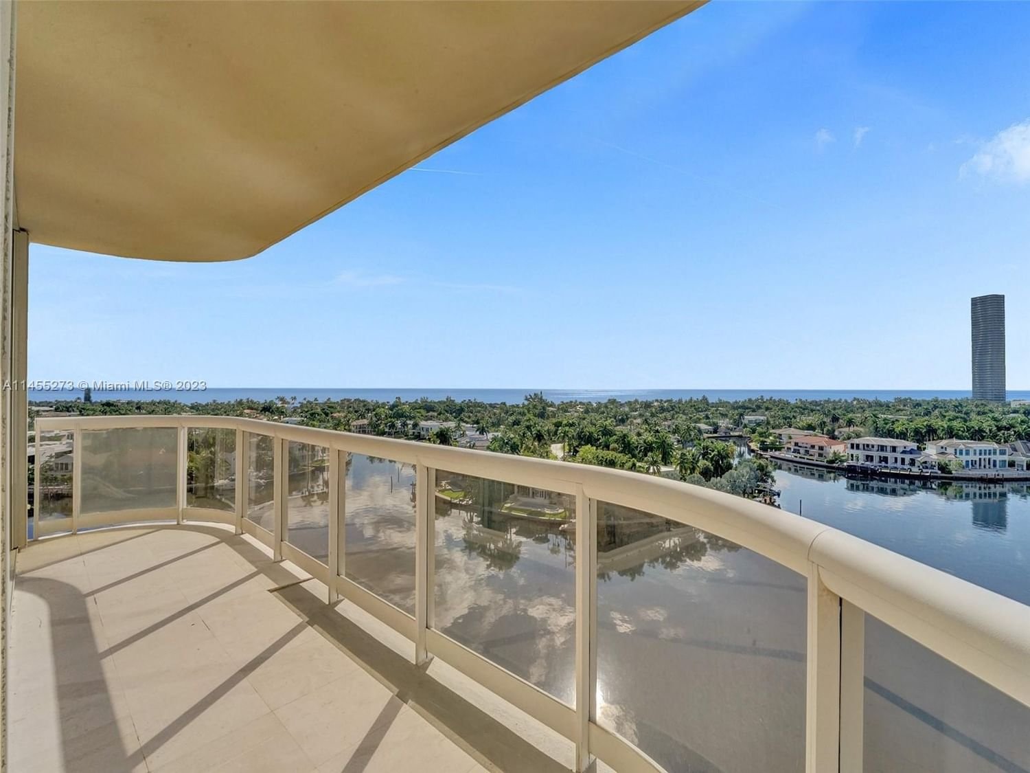 Real estate property located at 20191 Country Club Dr #1107, Miami-Dade County, TERRACES NORTH TURNBERRY, Aventura, FL