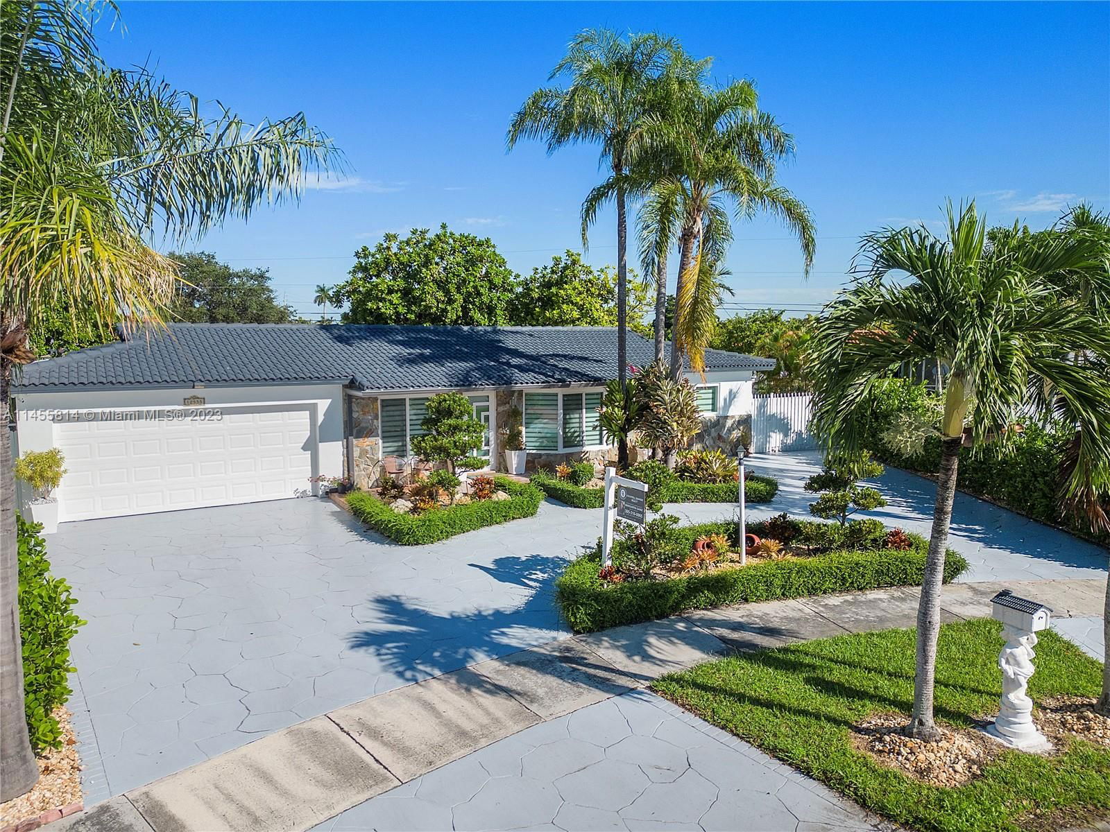 Real estate property located at 12555 31st St, Miami-Dade County, Miami, FL