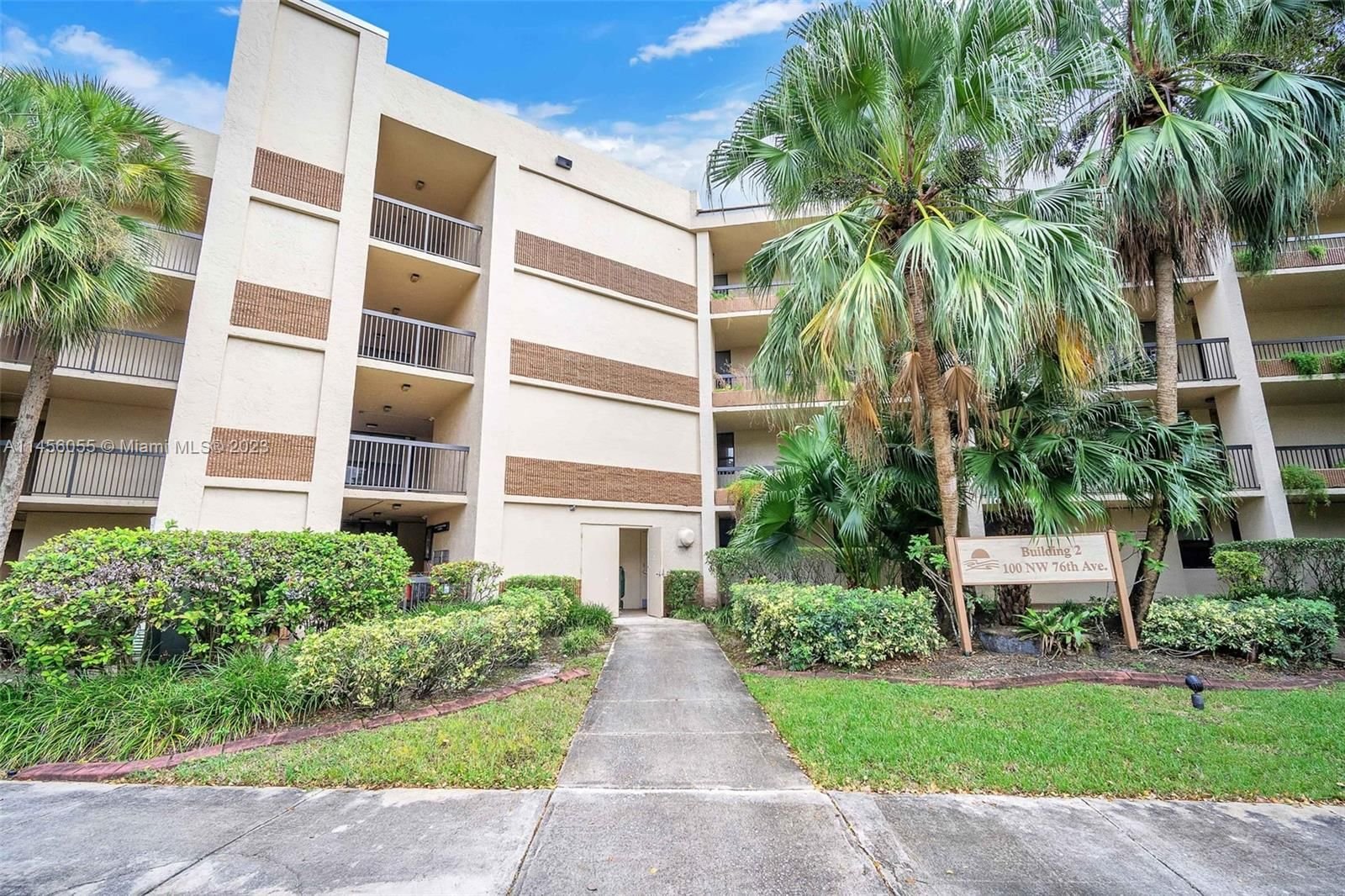 Real estate property located at 100 76th Ave #409-2, Broward County, Plantation, FL