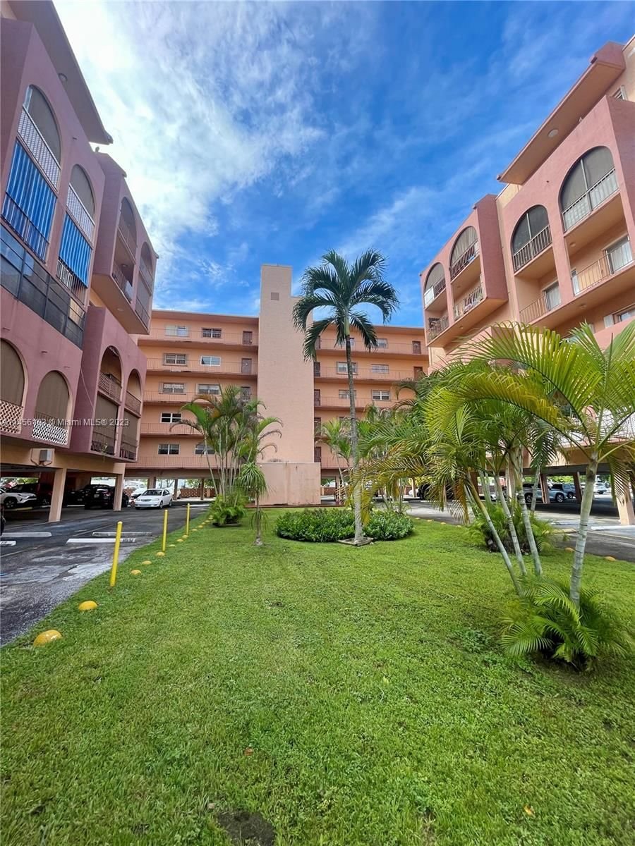 Real estate property located at 440 23rd St #1504, Miami-Dade County, GOLDEN GATE CONDO PHASE I, Hialeah, FL