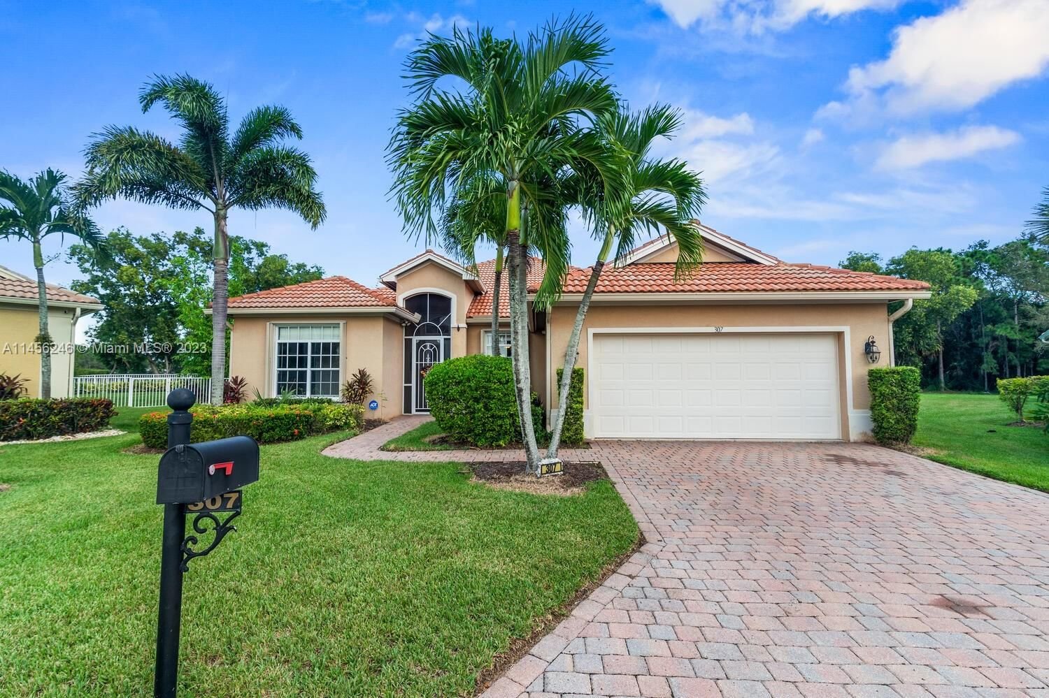 Real estate property located at 307 Cheshire Ln, St Lucie County, ST JAMES GOLF CLUB POD E, Port St. Lucie, FL