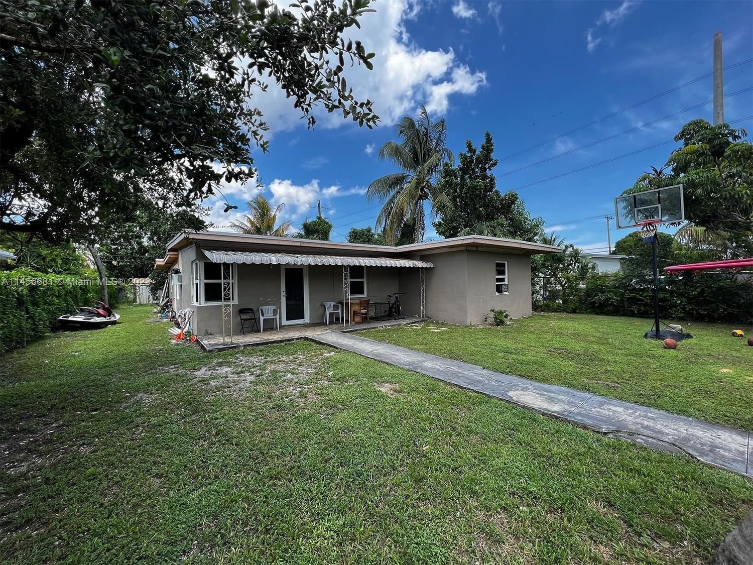 Real estate property located at 515 116th Ter, Miami-Dade County, Miami, FL