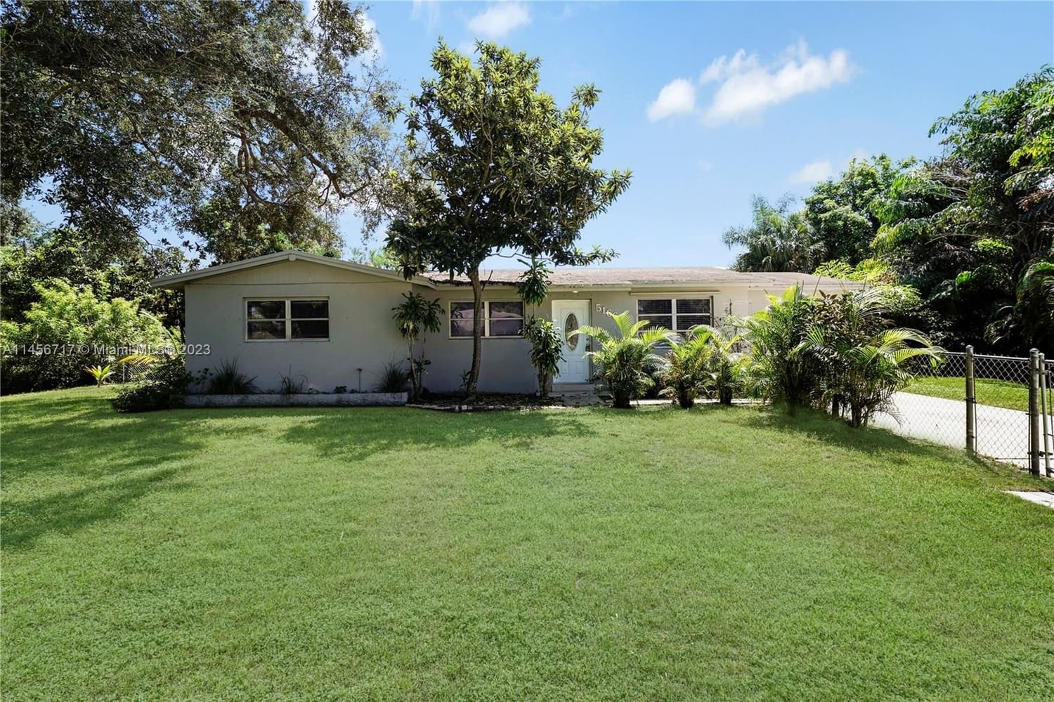 Real estate property located at 5166 Woodland Dr, Palm Beach County, DELRAY GARDEN ESTATES 1, Delray Beach, FL