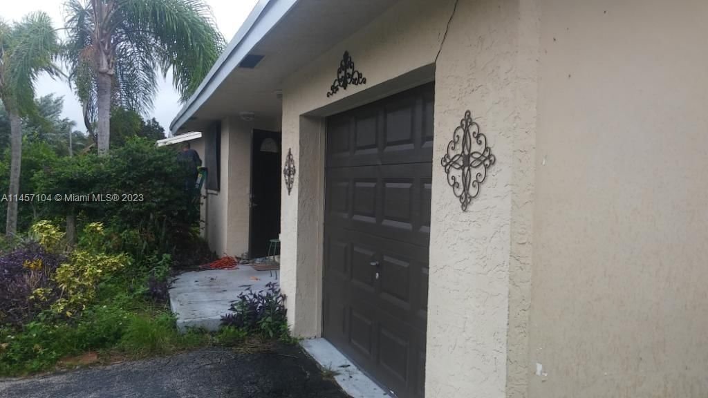 Real estate property located at 6331 34th Ave, Broward County, PALM-AIRE VILLAGE 2 SEC A, Fort Lauderdale, FL