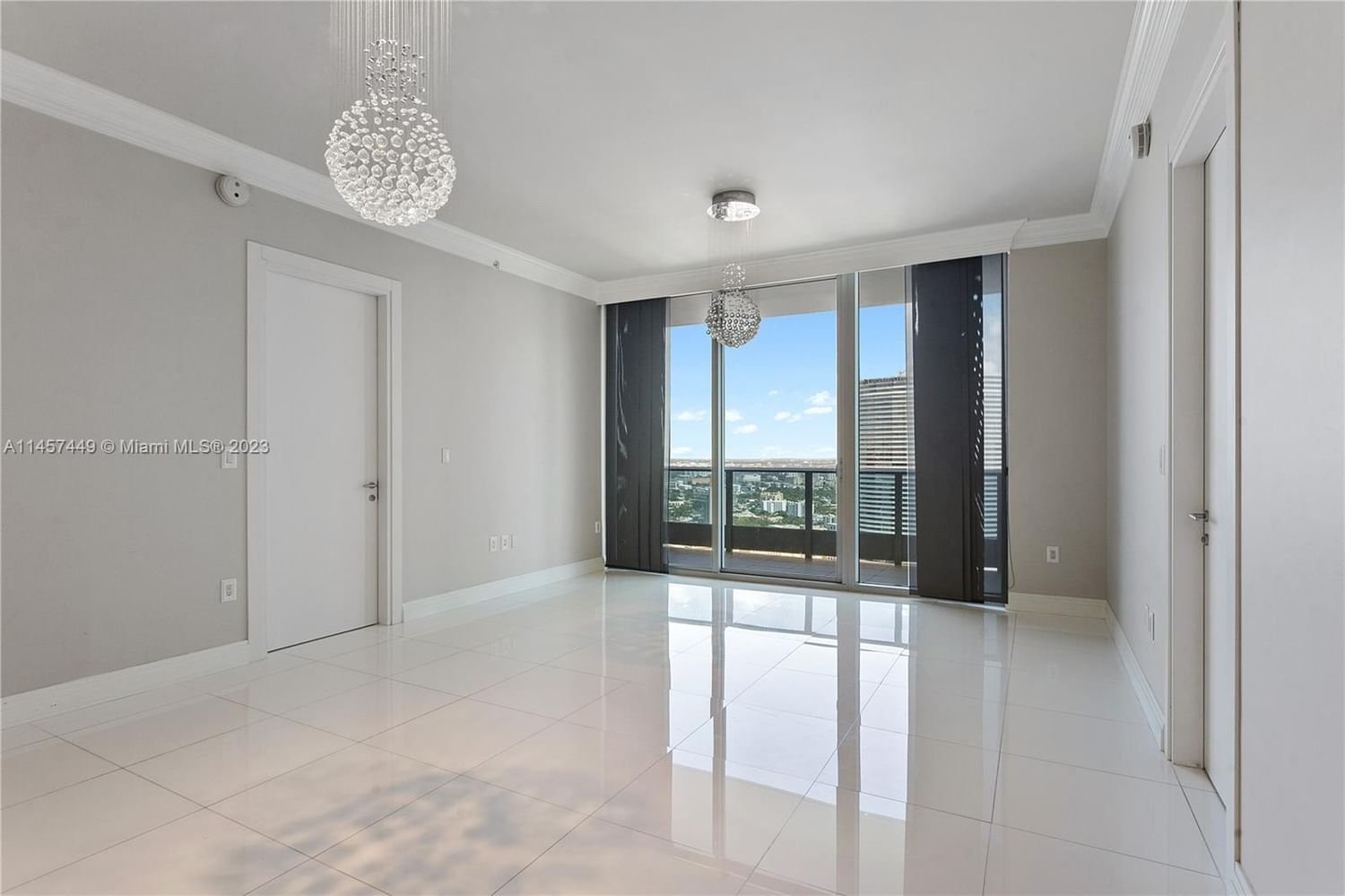 Real estate property located at 200 Biscayne Boulevard Way #5009, Miami-Dade County, Miami, FL