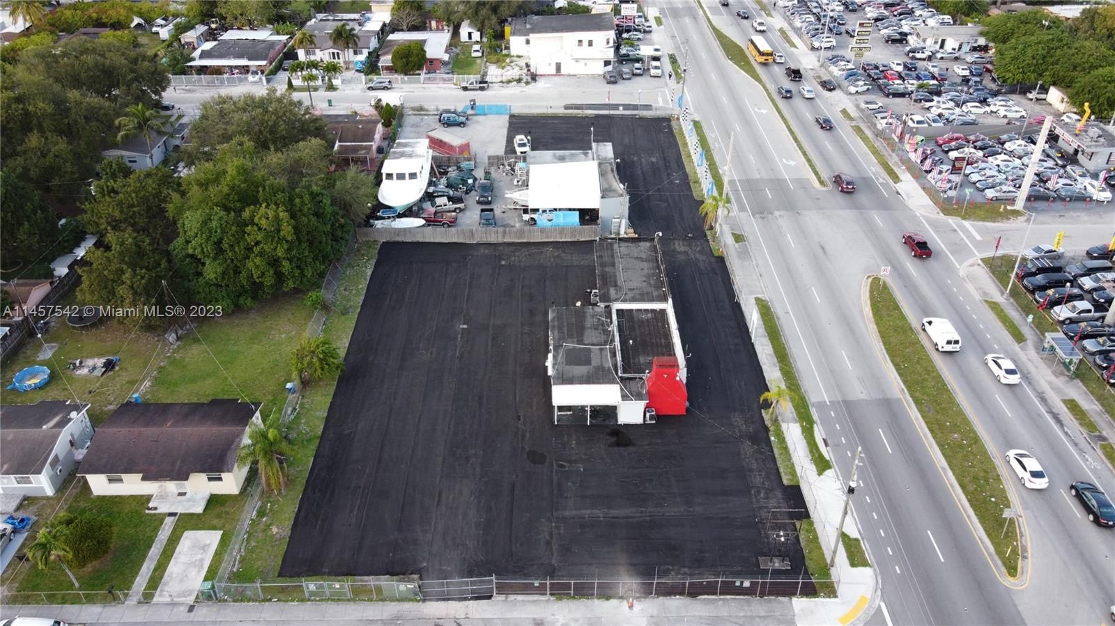 Real estate property located at 9800 27th Ave, Miami-dade, The Tropics Amd, Miami, FL