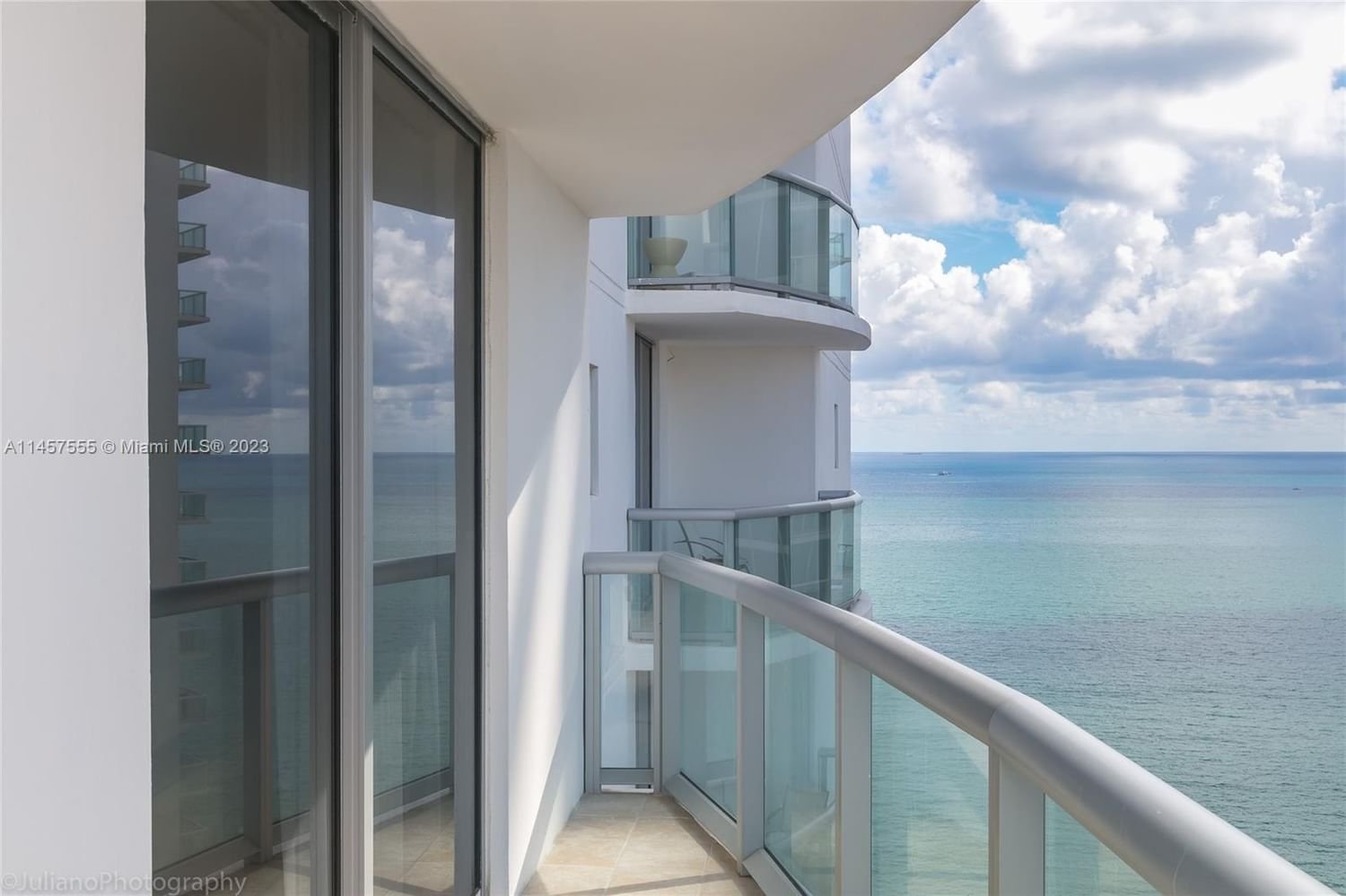 Real estate property located at 18683 Collins Ave #1908, Miami-Dade County, Sunny Isles Beach, FL