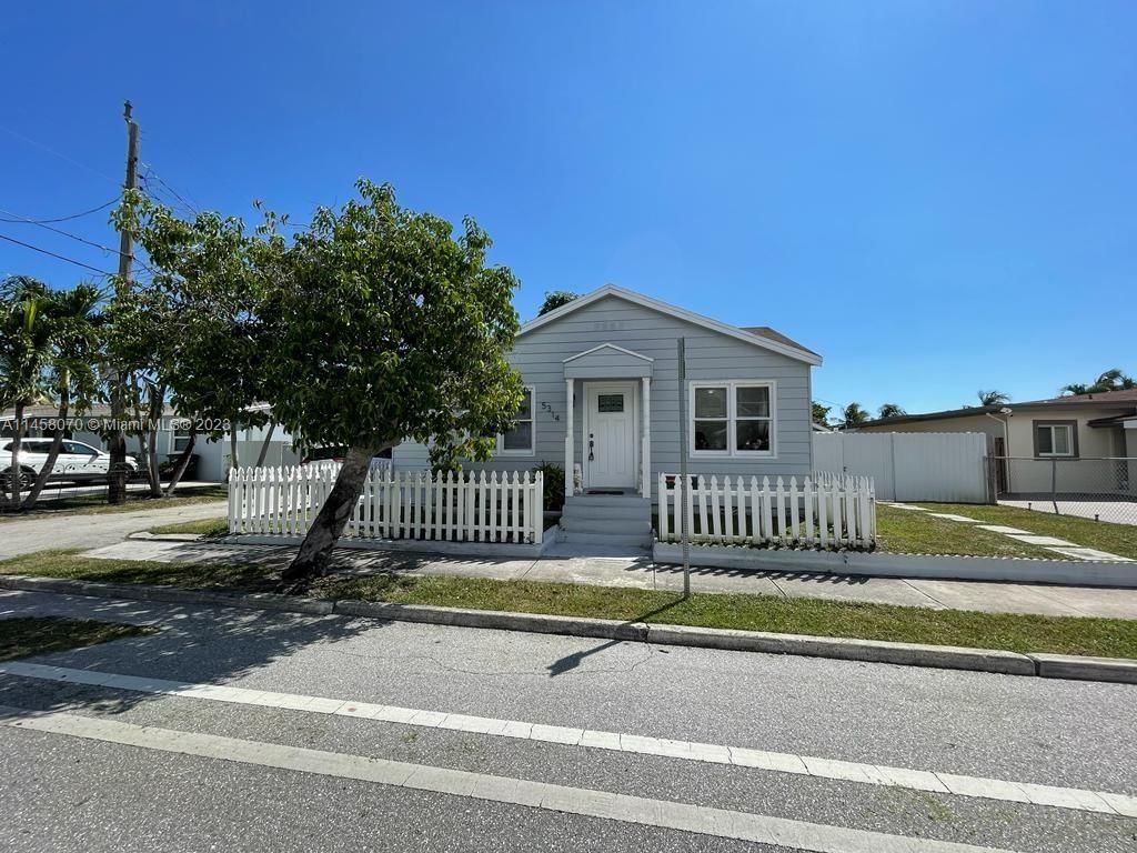 Real estate property located at 5314 Lake Ave, Palm Beach County, SOUTHERLY HILL, West Palm Beach, FL