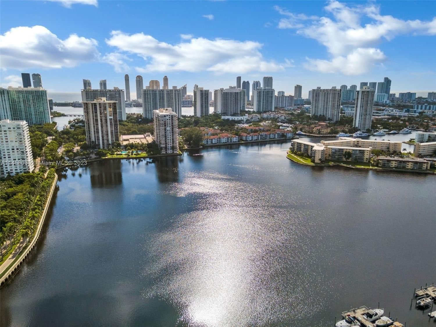 Real estate property located at 2750 183rd St #1711, Miami-Dade County, Aventura, FL