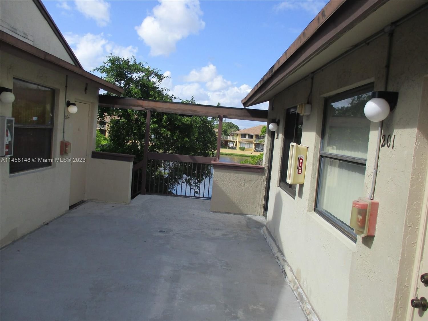 Real estate property located at 475 210th St #201, Miami-Dade County, MCARTHUR PARK MISTY LK CO, Miami Gardens, FL