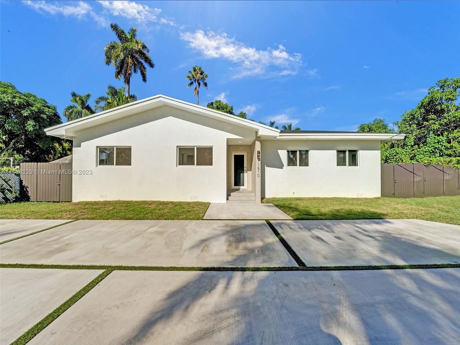 Real estate property located at 11510 Biscayne Canal Rd, Miami-Dade County, YANCEY SUB, Miami, FL