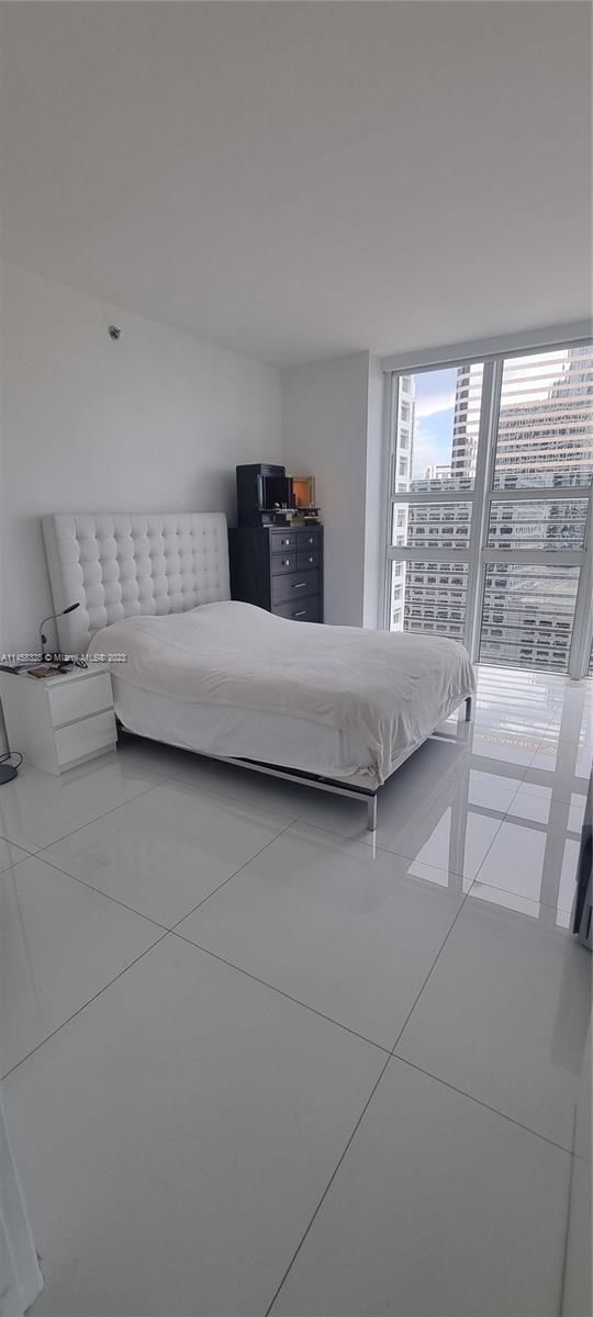 Real estate property located at 950 Brickell Bay Dr #1710, Miami-Dade, THE PLAZA 851 BRICKELL CO, Miami, FL