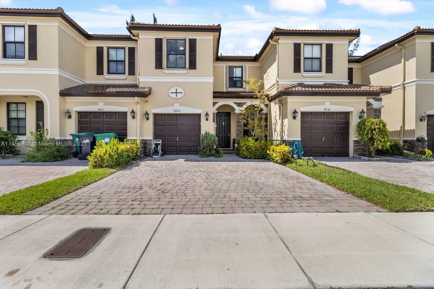 Real estate property located at 8820 116th Path, Miami-Dade County, ST MORITZ ESTATES, Doral, FL
