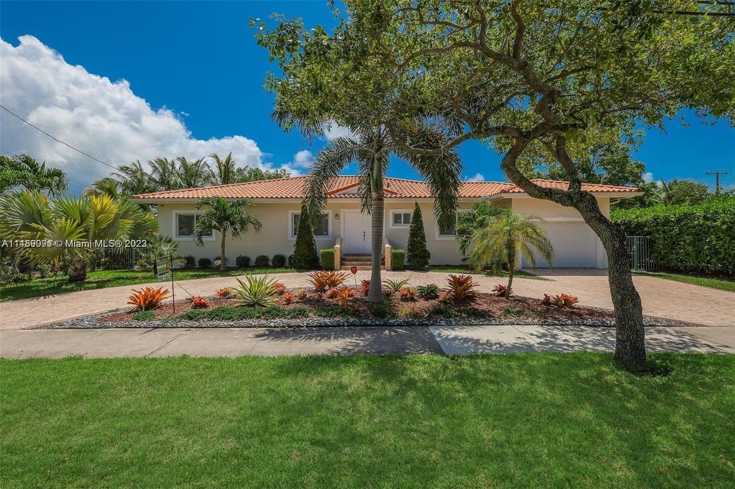 Real estate property located at 12725 Ixora Rd, Miami-Dade County, KEYSTONE POINT SEC 2, North Miami, FL