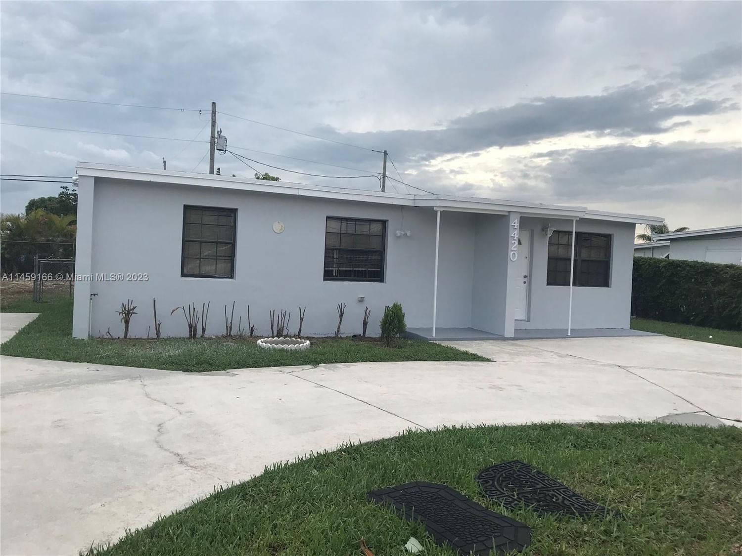 Real estate property located at 4420 97th Ave, Miami-Dade County, TROPICAL ESTS, Miami, FL