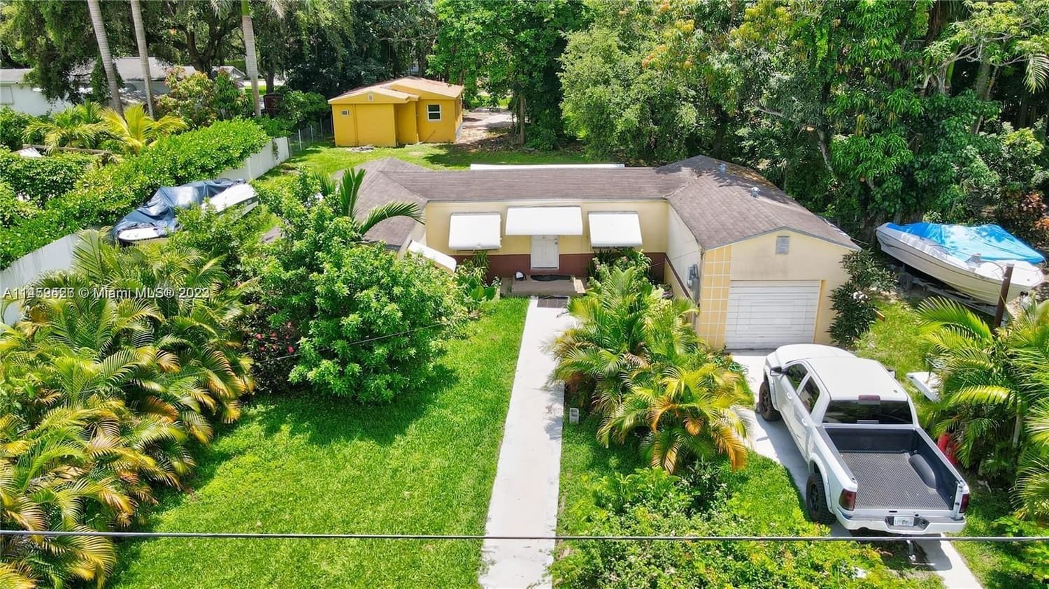 Real estate property located at 454 152nd St, Miami-Dade County, BISC GARDENS SEC A, Miami, FL