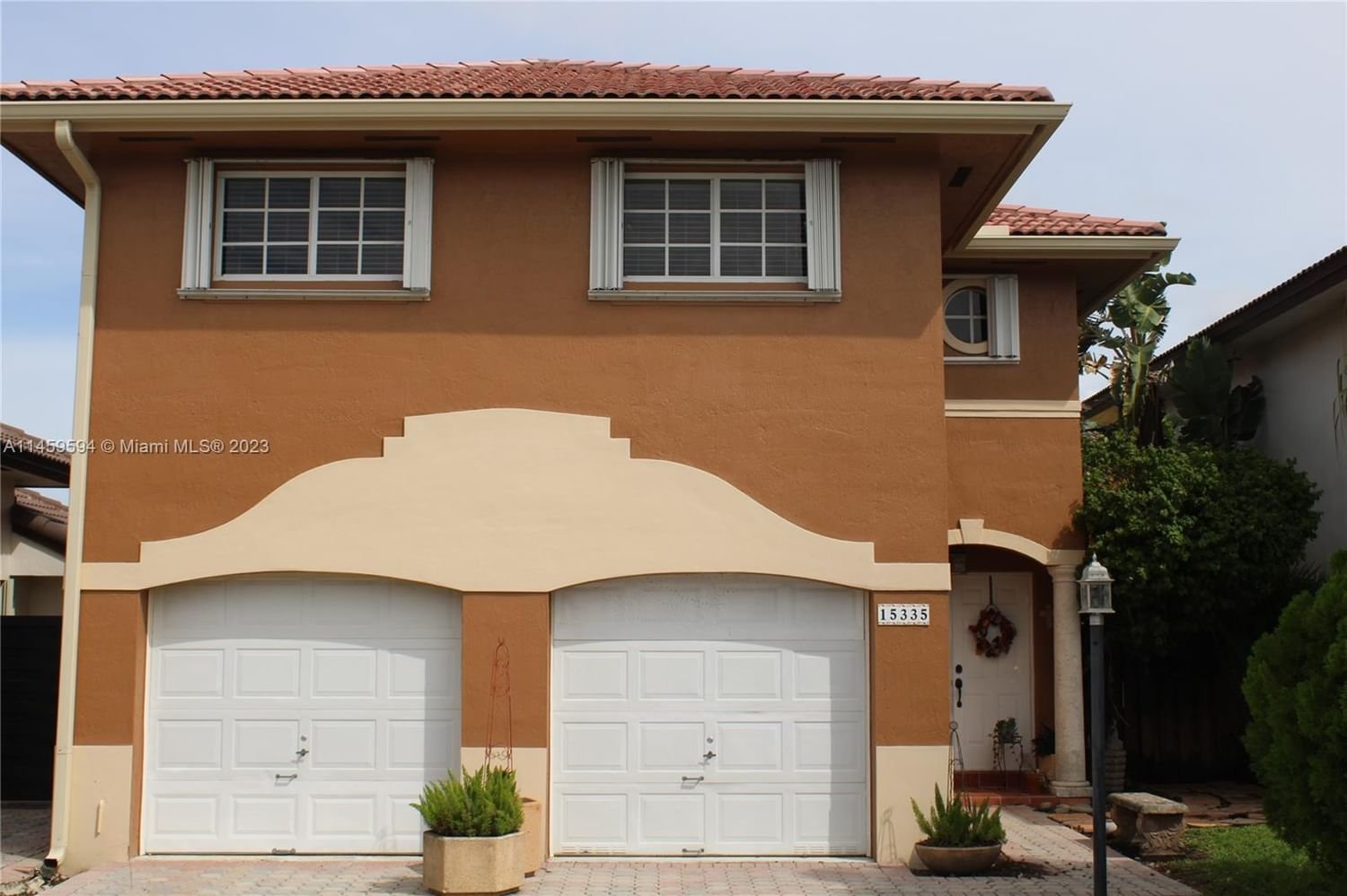 Real estate property located at 15335 41st Ter, Miami-Dade County, CARIBE LAKES PHASE II, Miami, FL