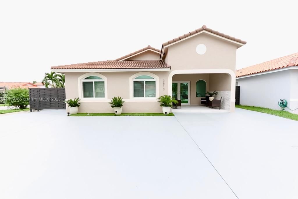 Real estate property located at 3813 149th Pl, Miami-Dade County, Miami, FL