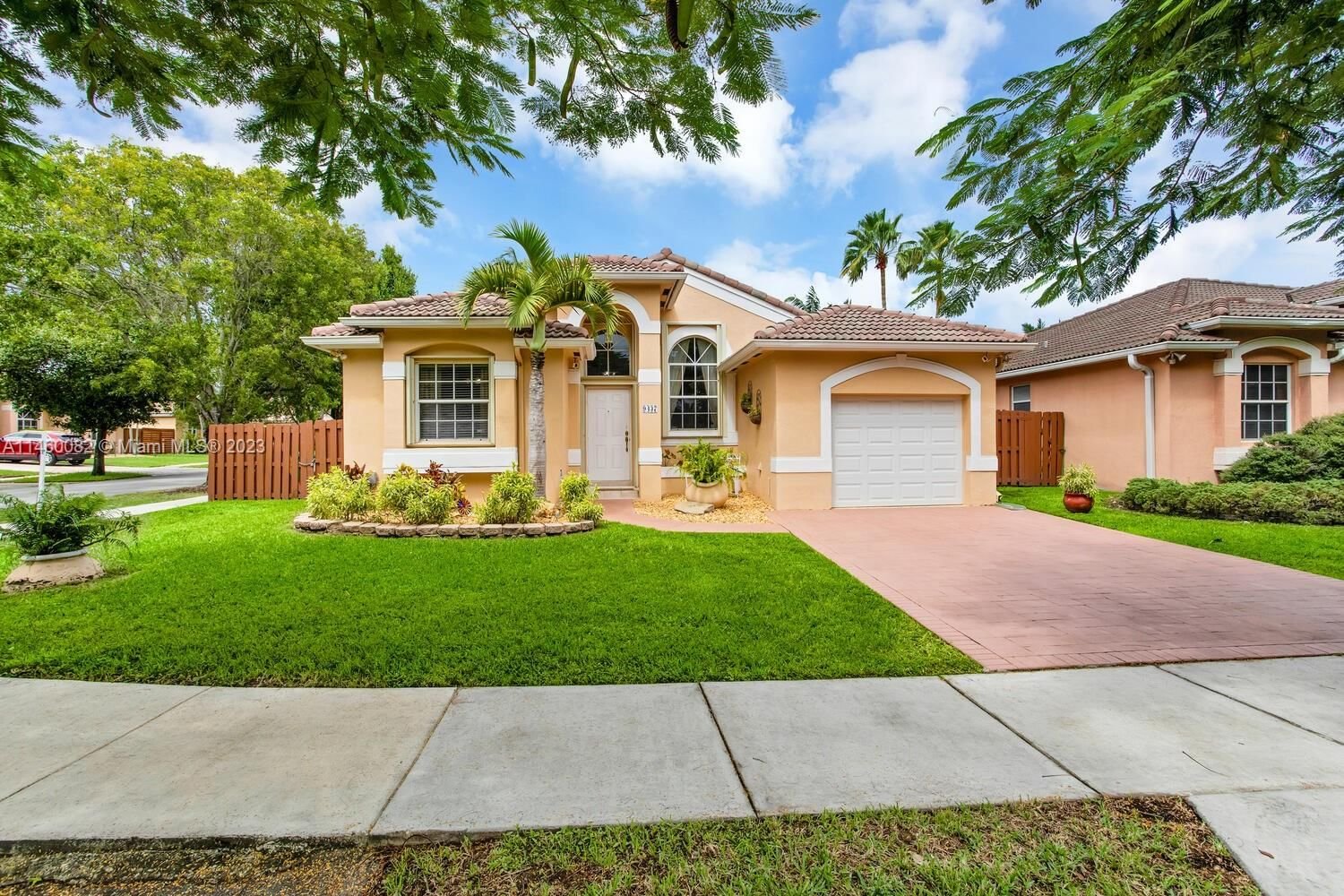 Real estate property located at 9437 183rd Ter, Miami-Dade County, Palmetto Bay, FL