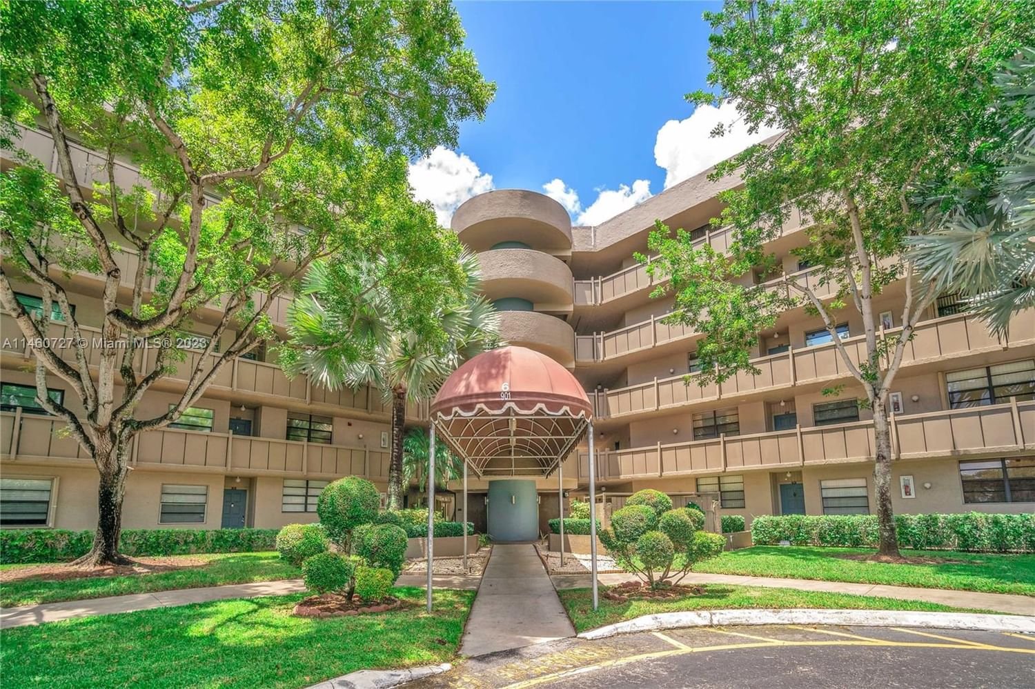 Real estate property located at 901 Colony Point Cir #411, Broward County, Pembroke Pines, FL