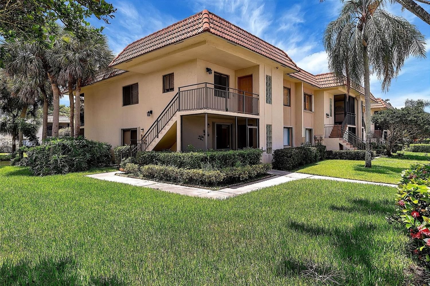 Real estate property located at 398 Lakeview Dr #101, Broward County, Weston, FL