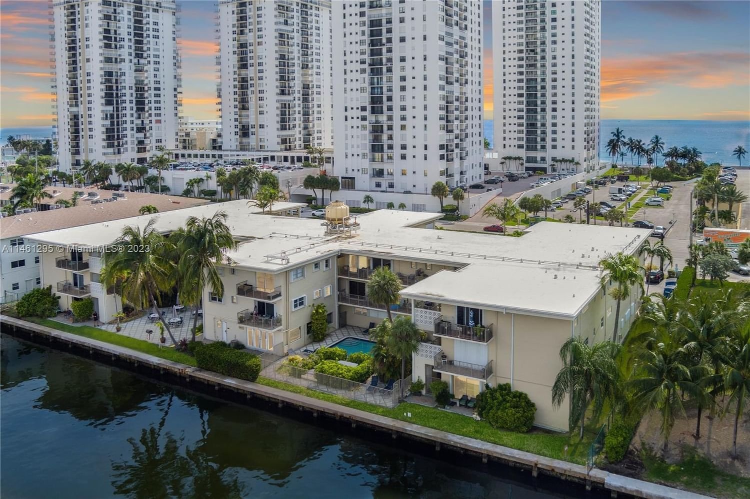 Real estate property located at 2600 Ocean Dr S106, Broward County, WATERWAY @ HOLLYWOOD BEAC, Hollywood, FL