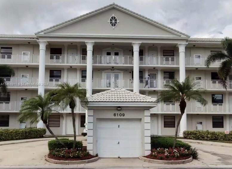 Real estate property located at 6109 Balboa Cir #305, Palm Beach County, WHITEHALL CONDO AT CAMINO, Boca Raton, FL