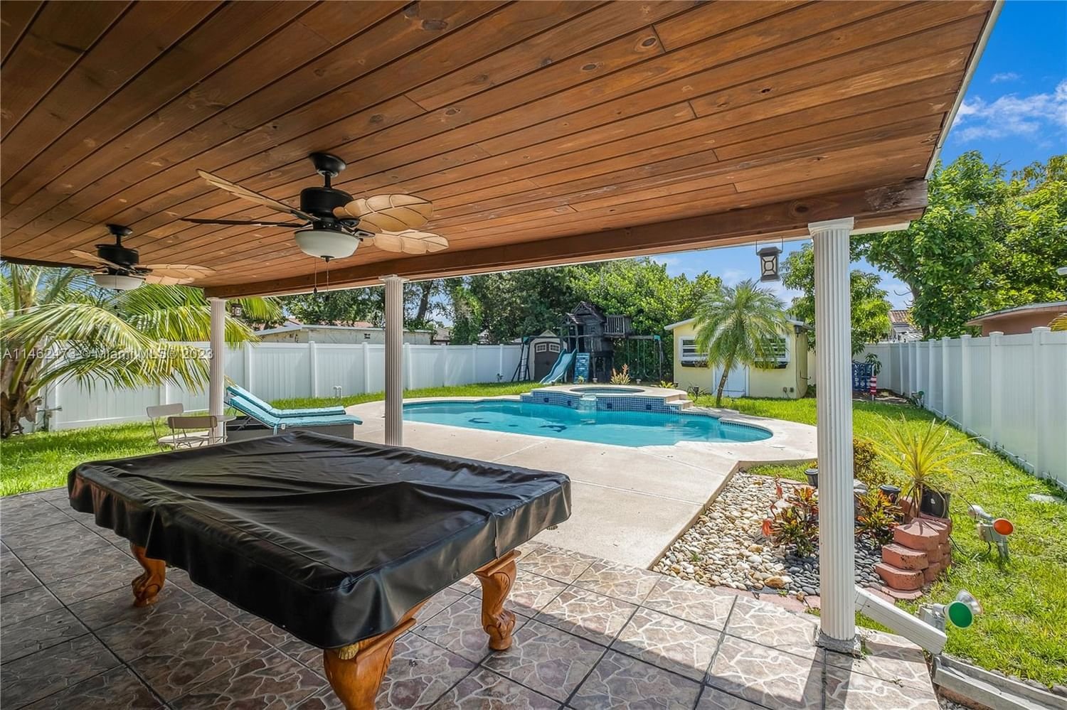 Real estate property located at 1035 8th Ct, Miami-Dade County, REV PL WEST BUENA VISTA, Hialeah, FL