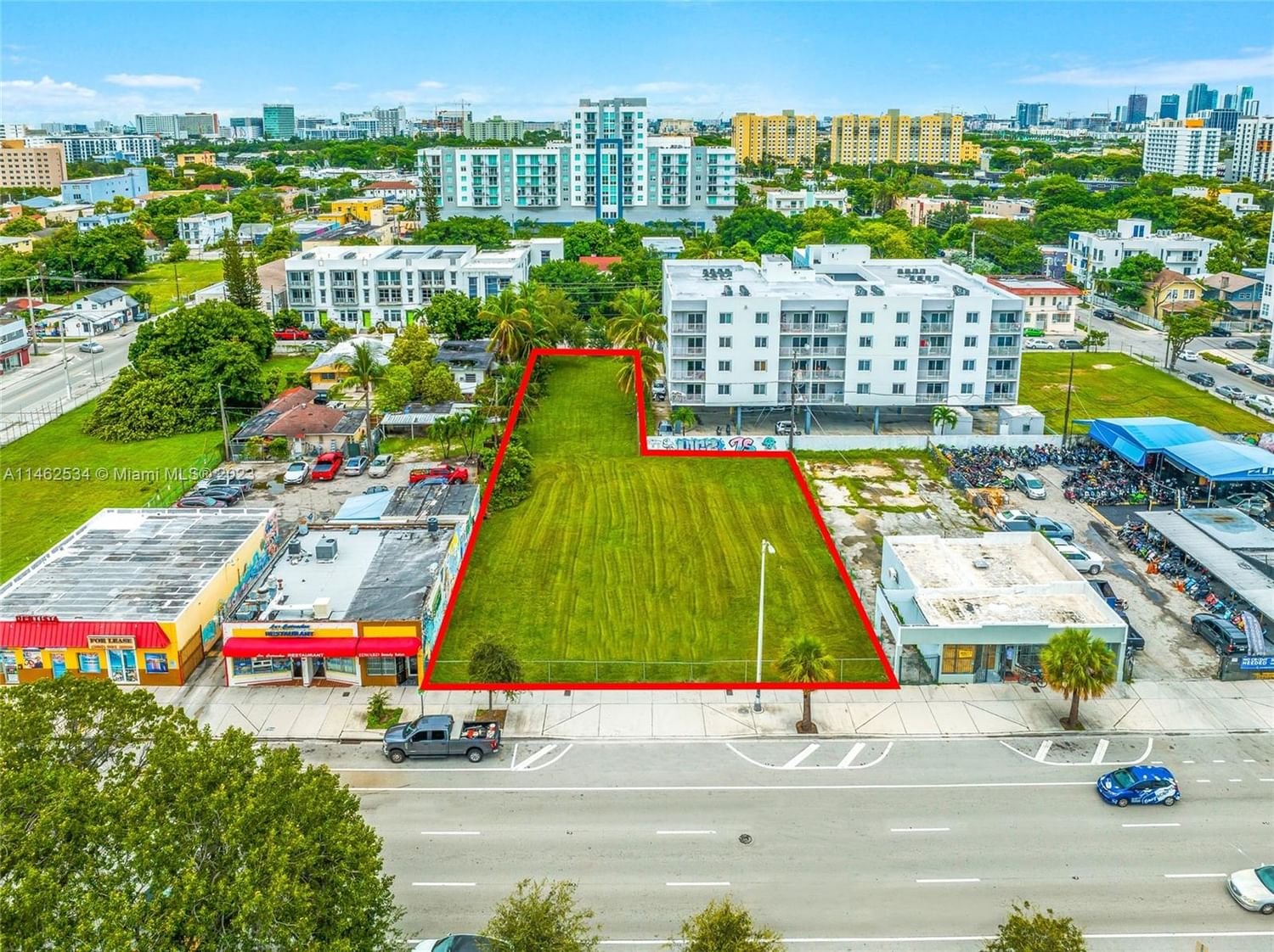 Real estate property located at 737 Flagler St, Miami-Dade County, CITY OF MIAMI SOUTH, Miami, FL