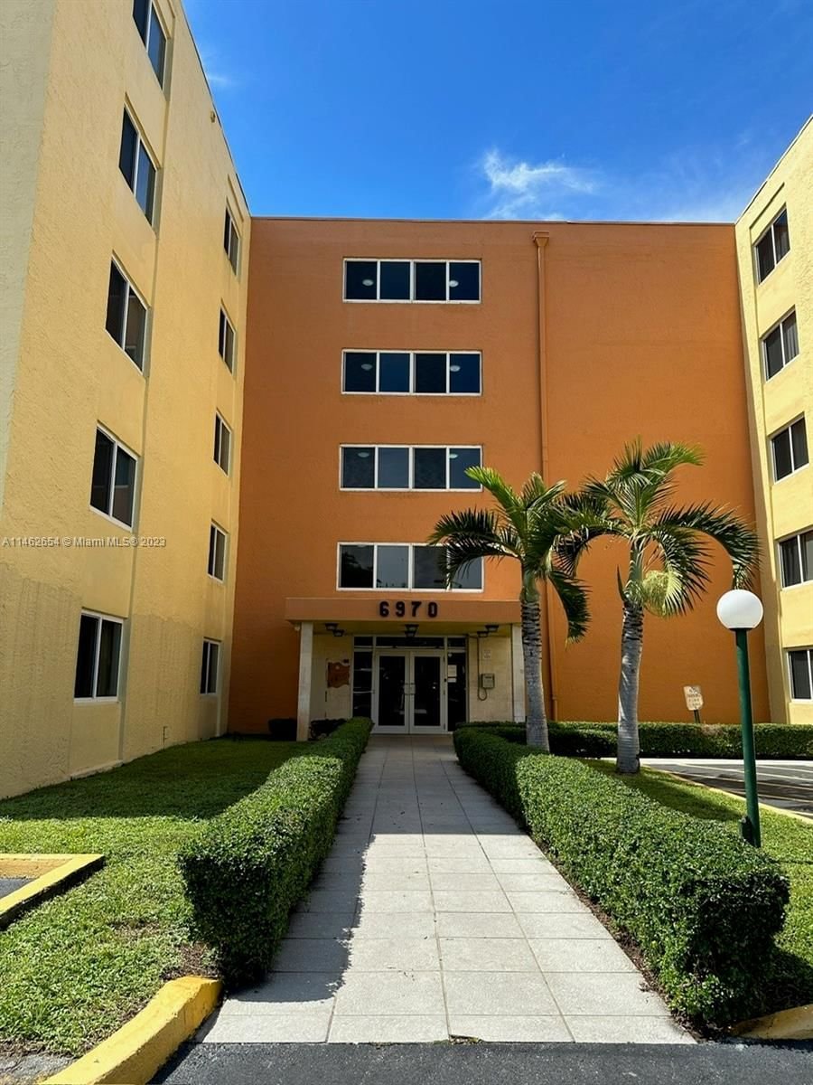 Real estate property located at 6970 186th St #3-502, Miami-Dade County, CORAL GATE WEST CONDO, Hialeah, FL