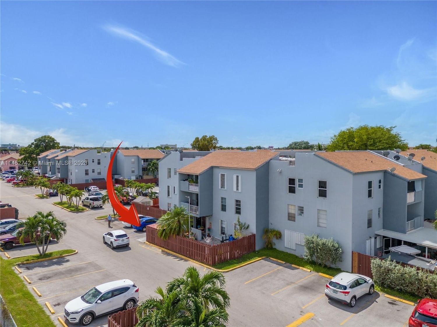 Real estate property located at 1735 60th St M104, Miami-Dade County, LOS SUENOS CONDO, Hialeah, FL