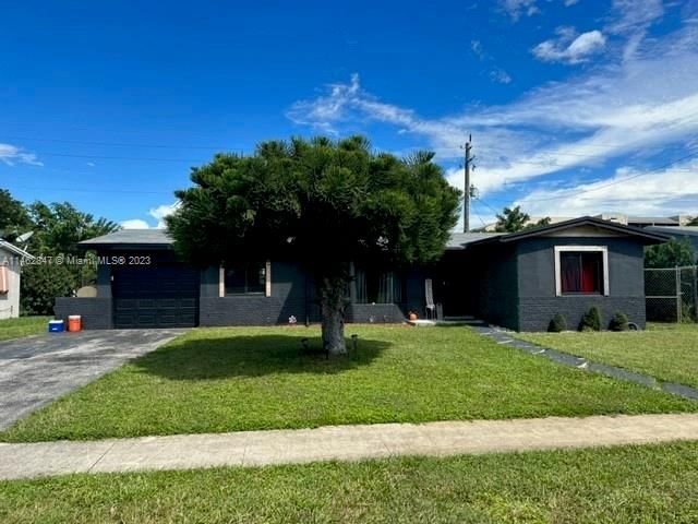 Real estate property located at 3329 23rd Ct, Broward County, LAUDERDALE LAKES EAST GAT, Lauderdale Lakes, FL