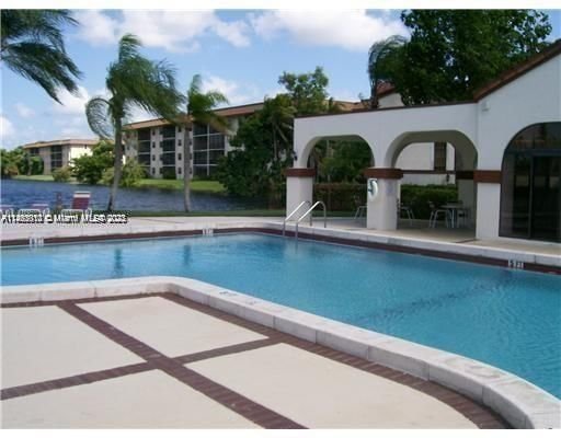 Real estate property located at 325 Ives Dairy Rd #325-09, Miami-Dade County, CONDO G AT MEDITERRANEA, Miami, FL